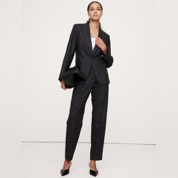 NWT! Banana Republic Gray Stripe Relaxed Slim Pinstripe Flannel Blazer and Pants - Picture 1 of 12